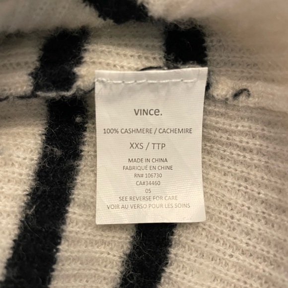 VINCE 100% Cashmere Striped Sweater - Picture 4 of 8